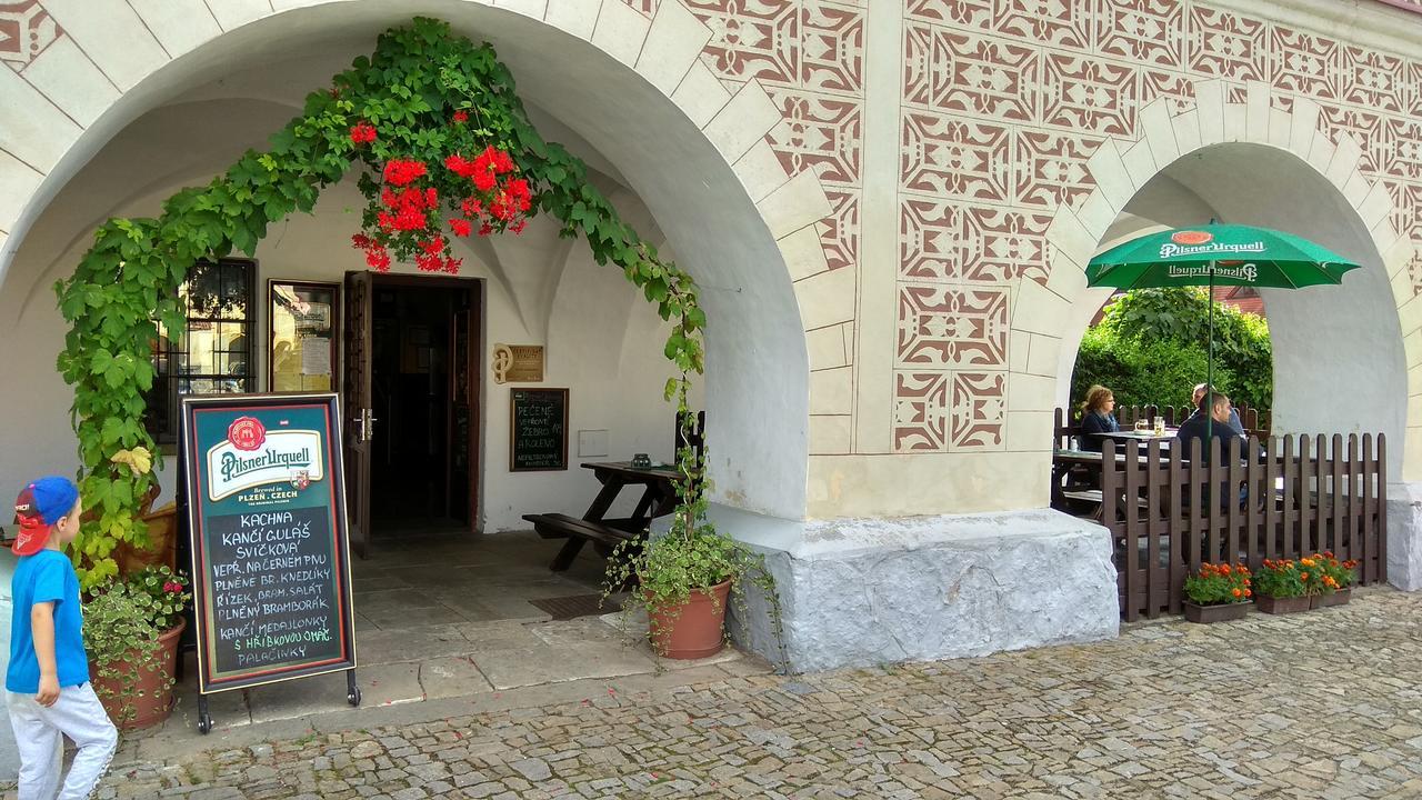 Hotel U Broucka Nové Město nad Metují Buitenkant foto